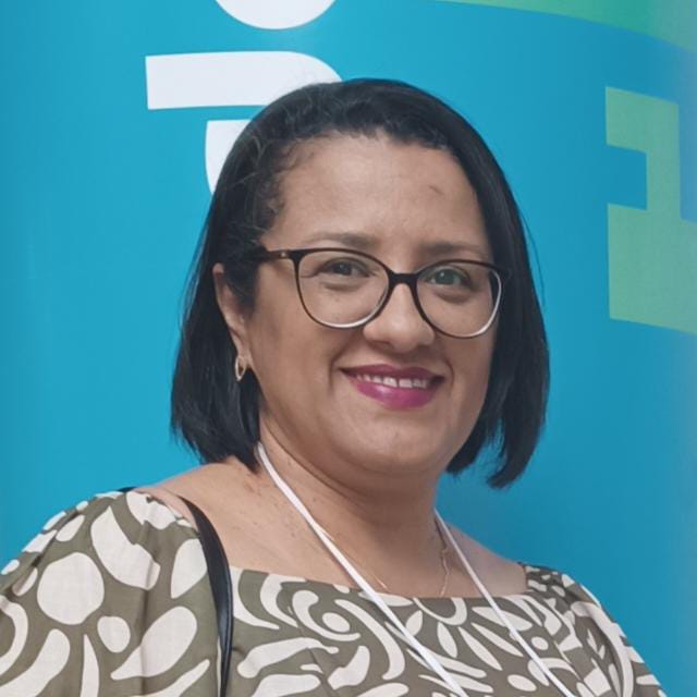 Elisabete de Oliveira Alves 